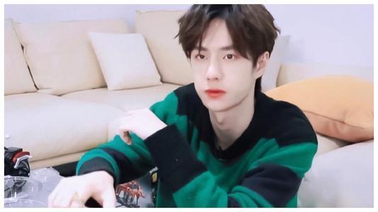 娱乐吃瓜王一博是谁啊